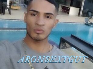 ARONSEXYGUY
