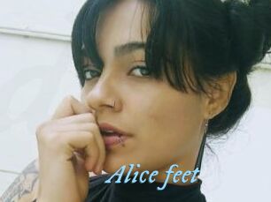 Alice_feet