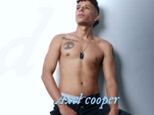 Axel_cooper