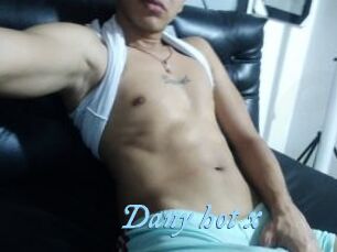 Dany_hot_x