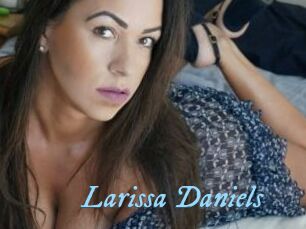 Larissa_Daniels