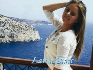 LarraMaxx