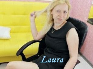Laura_Tease