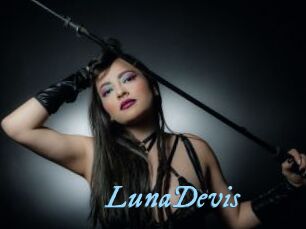 LunaDevis