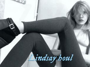 Lindsay_houl