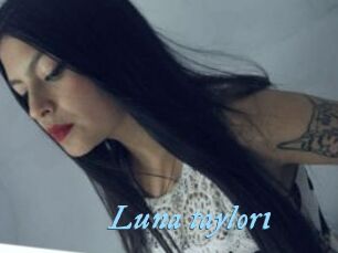 Luna_taylor1