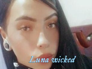 Luna_wicked
