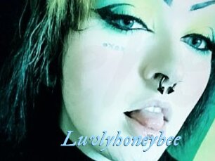 Luvlyhoneybee