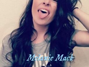 Melanie_Mack