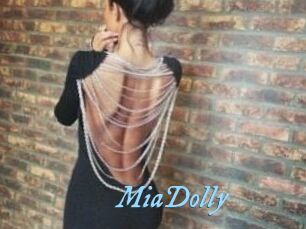 Mia_Dolly