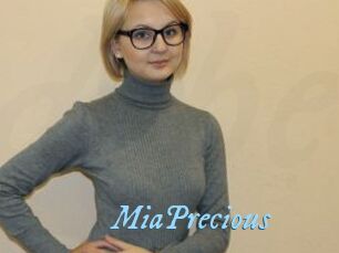 MiaPrecious DeriheruI