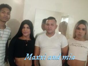 Maxxi_and_mia