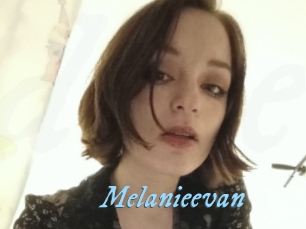 melanieevan DeriheruI