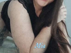 Mia