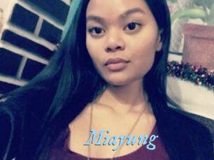 Mia_yung