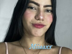 Miiaaxx