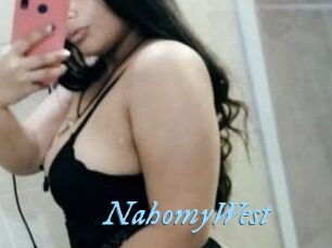 NahomyWest