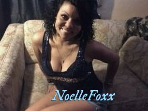 Noelle_Foxx