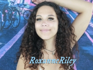 RoxanneRiley DeriheruI