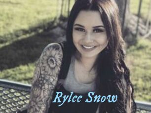 Rylee_Snow
