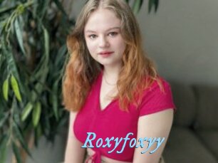 Roxyfoxyy