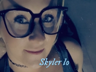 Skyler_lo