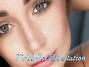 TiaTaylorBabestation