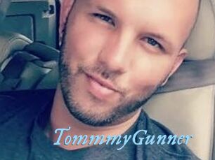 TommmyGunner