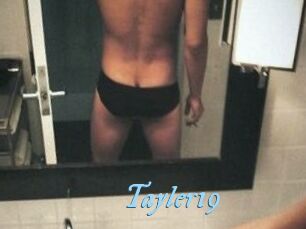 Tayler19