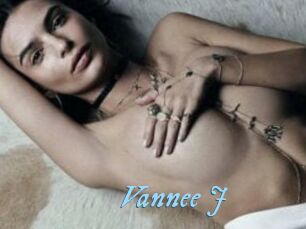 Vannee_J